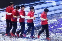 代练级表现！T1.Zeus三局比赛对位经济领先超一万